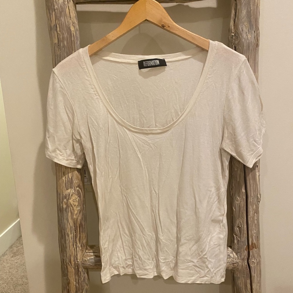 Reformation Off-White Scoop Neck T-Shirt
